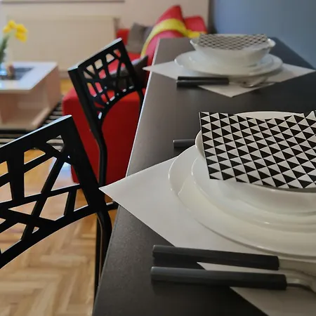 Tiara With Terrace Апартаменты Нови-Сад